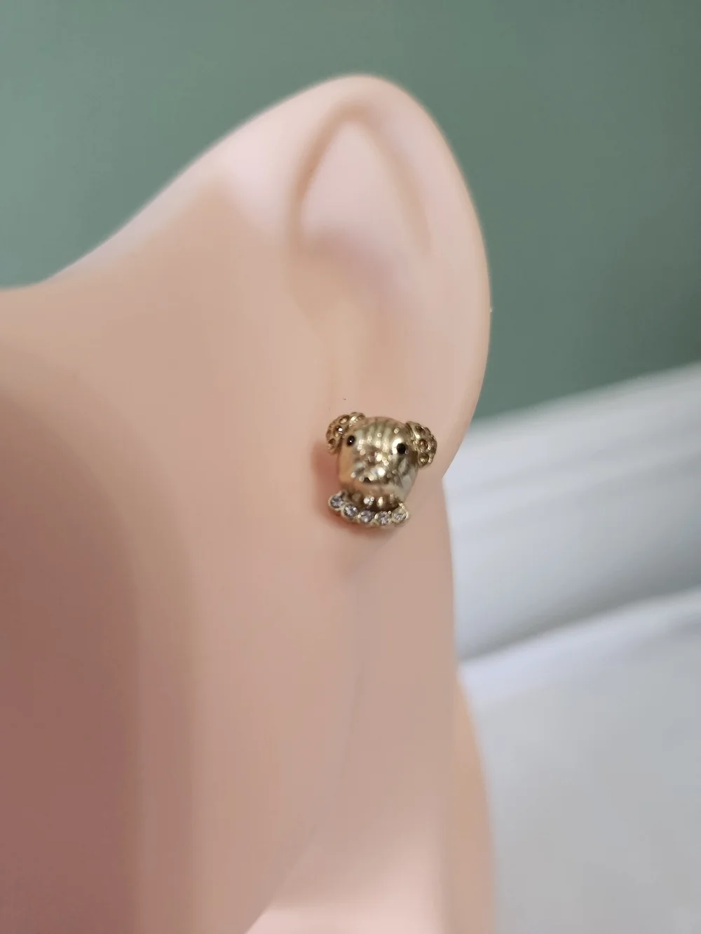 kate spade gold puppy head stud earrings